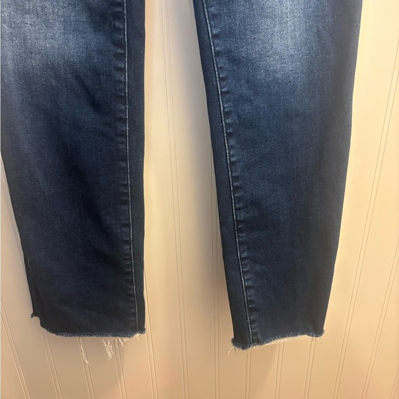 Good American Good Legs Straight - Picture 6 of 7